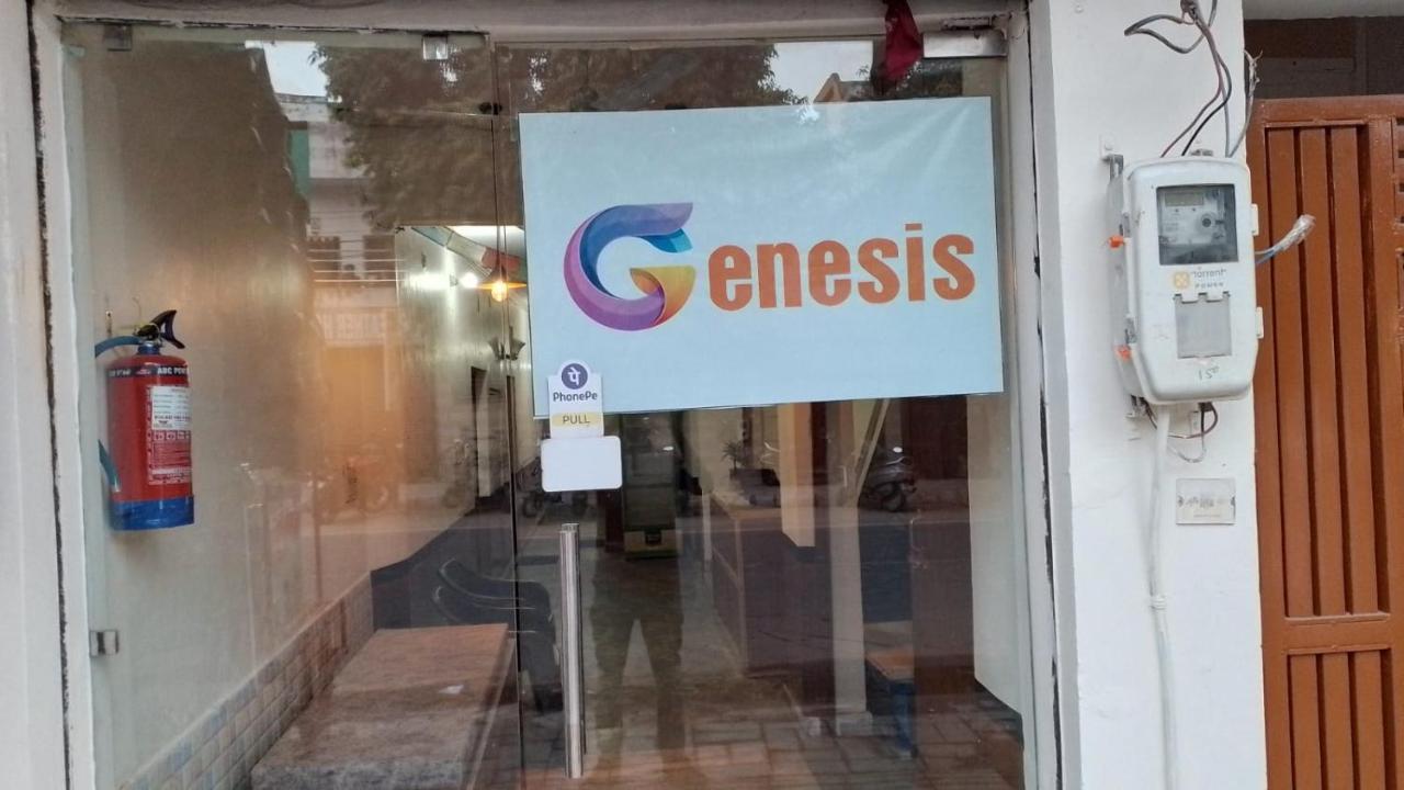 Genesis Homestay Агра Екстериор снимка