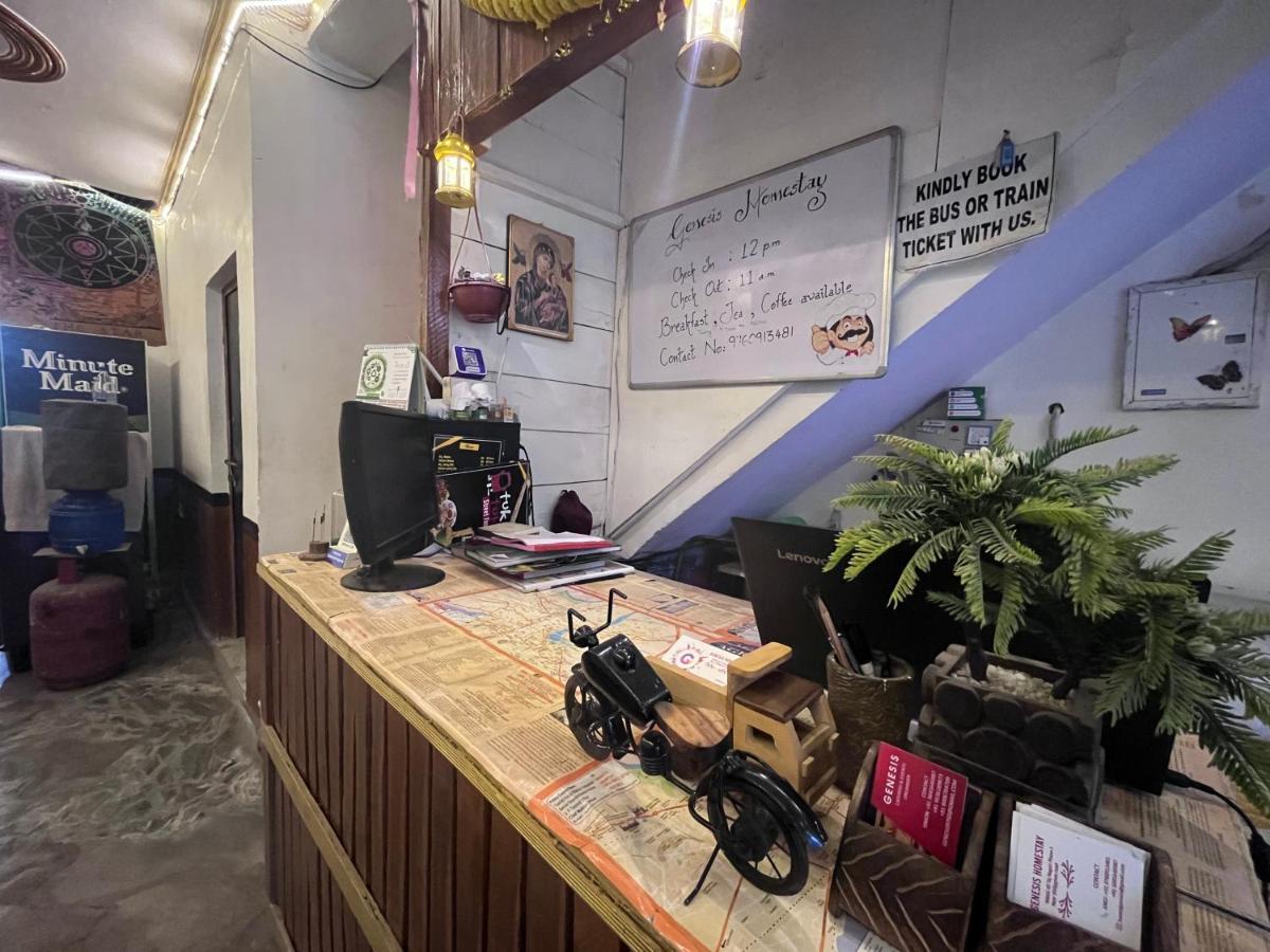 Genesis Homestay Агра Екстериор снимка